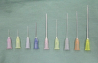 複数の注射針を部位・状態により使い分け