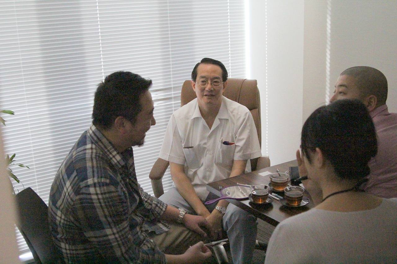 ワッフルズ ウー先生 ヒアルロン酸注入の名医 に当院を訪問いただきました 名古屋の美容外科 美容皮膚科 エースクリニック
